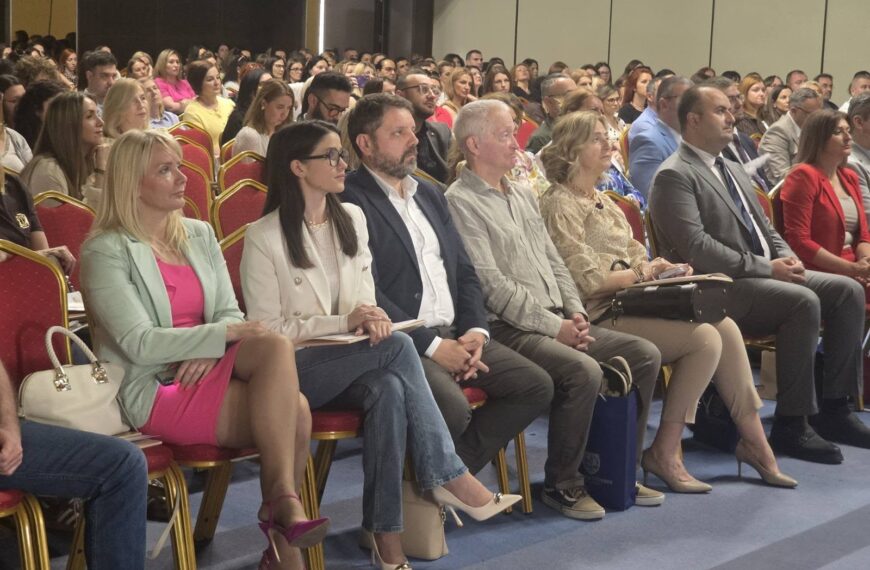 У Врњачкој Бањи одржан стручни скуп о унапређењу социјалне заштите