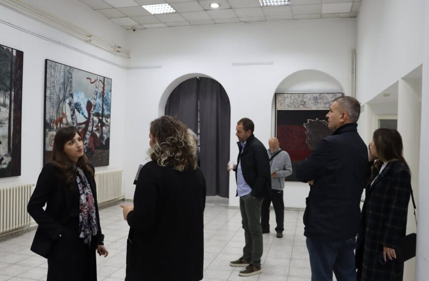 У Галерији Културног центра у Рибници отворена изложба „Ватра. Снег. Вртови” Кристине Пирковић