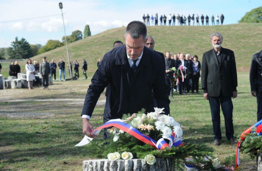 Краљево обележило 85 година од октобарске трагедије: Сећање на невине жртве фашистичког терора
